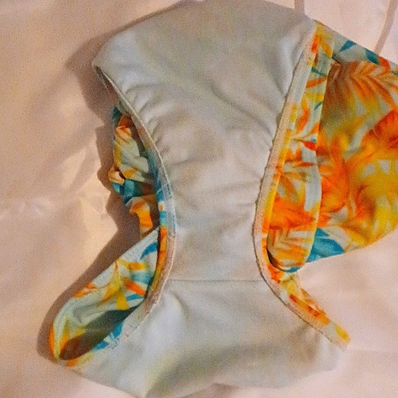 Art Class One-piece Swimsuit (Wetsuit Style) - Picture 9 of 11